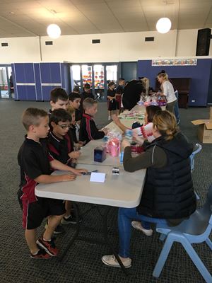 2018 Mother_s Day Assembly 371