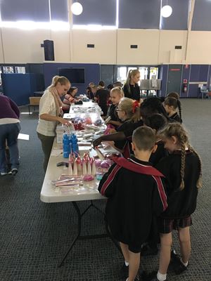 2018 Mother_s Day Assembly 381